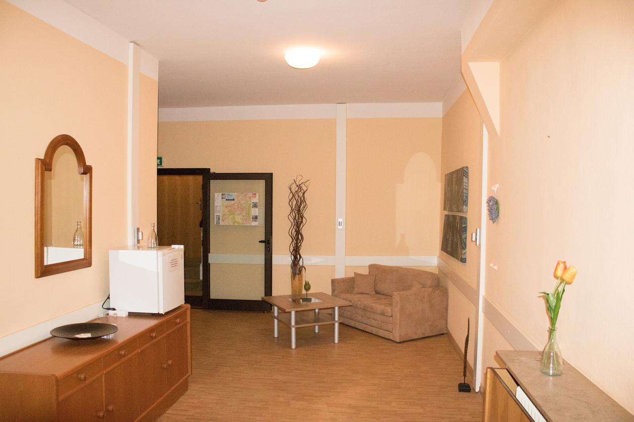 Stadthotel Russelsheim Екстер'єр фото